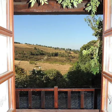 Casa Banda De Alem Góis