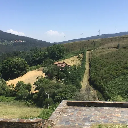 Casa Banda De Alem Góis