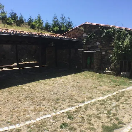 Casa Banda De Alem Góis