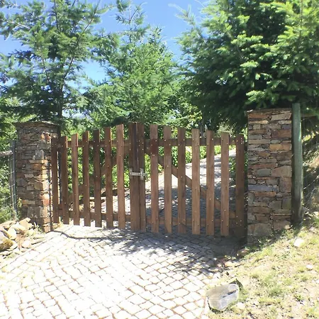 Casa Banda De Alem * Góis